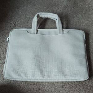 Elegant Cream Laptop Bag
